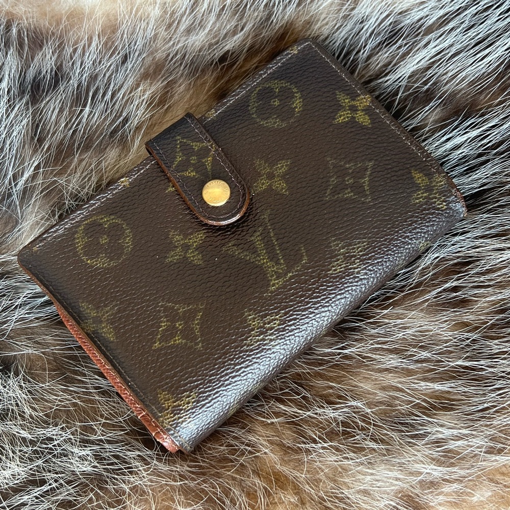 🖤AUTHENTIC Louis Vuitton🖤  Kisslock Bilfold Wallet